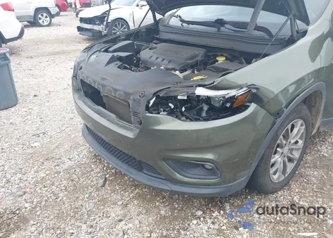 2019 Jeep Cherokee Latitude Plus Fwd from USA, damaged, VIN 1C4PJLLB3KD296413